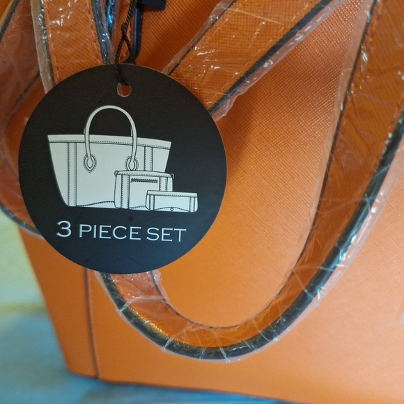 NWT 3 pc set handbags - Picture 6 of 6